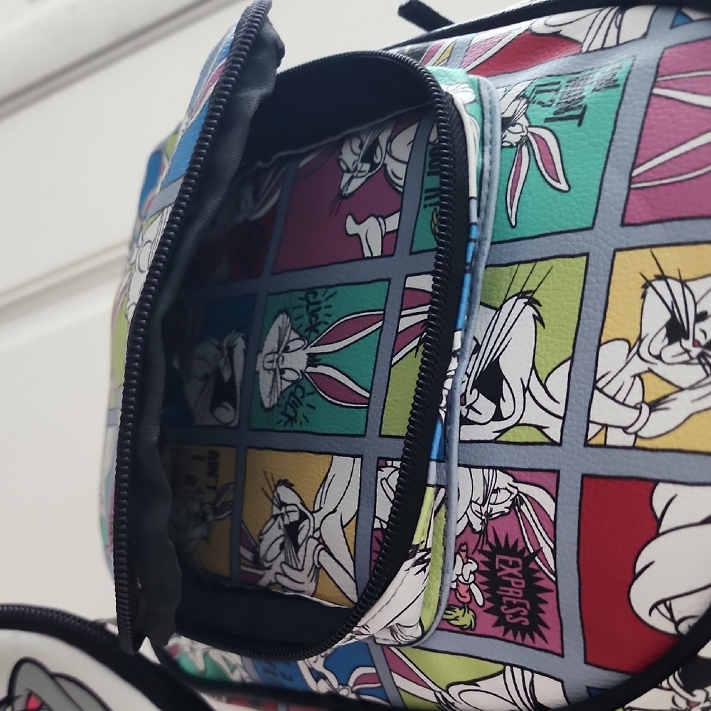 Warner Bros. Looney Tunes Navy and Cream Backpack Interior Label - Picture 5 of 6